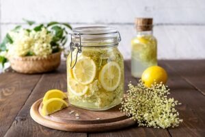 Domácí bezová limonáda snadno a rychle